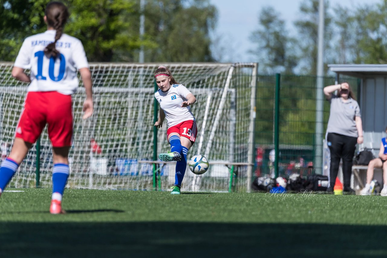 Bild 98 - wCJ Hamburger SV - VfL Pinneberg : Ergebnis: 9:0